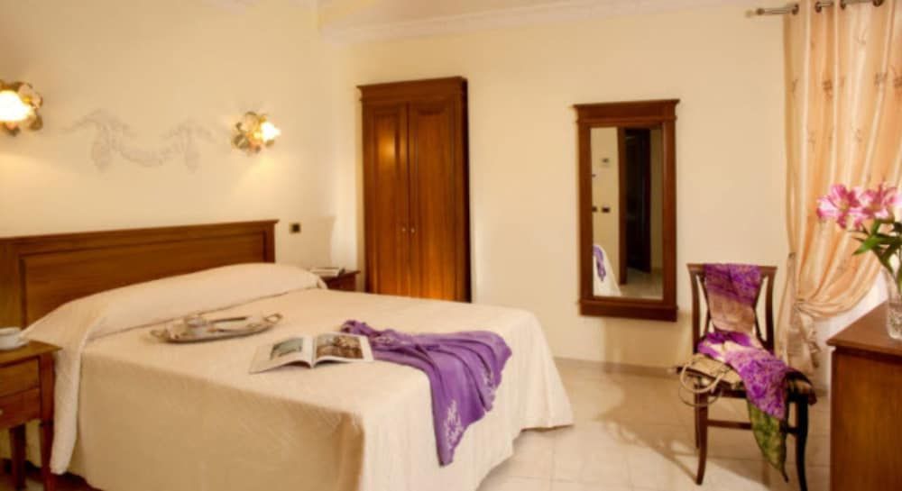 undefined Hotel Grifo 2