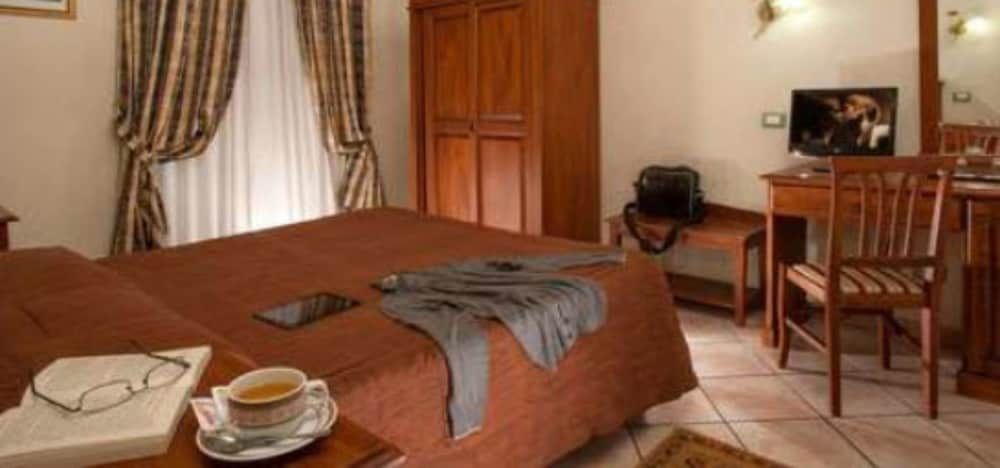 undefined Hotel Grifo 5