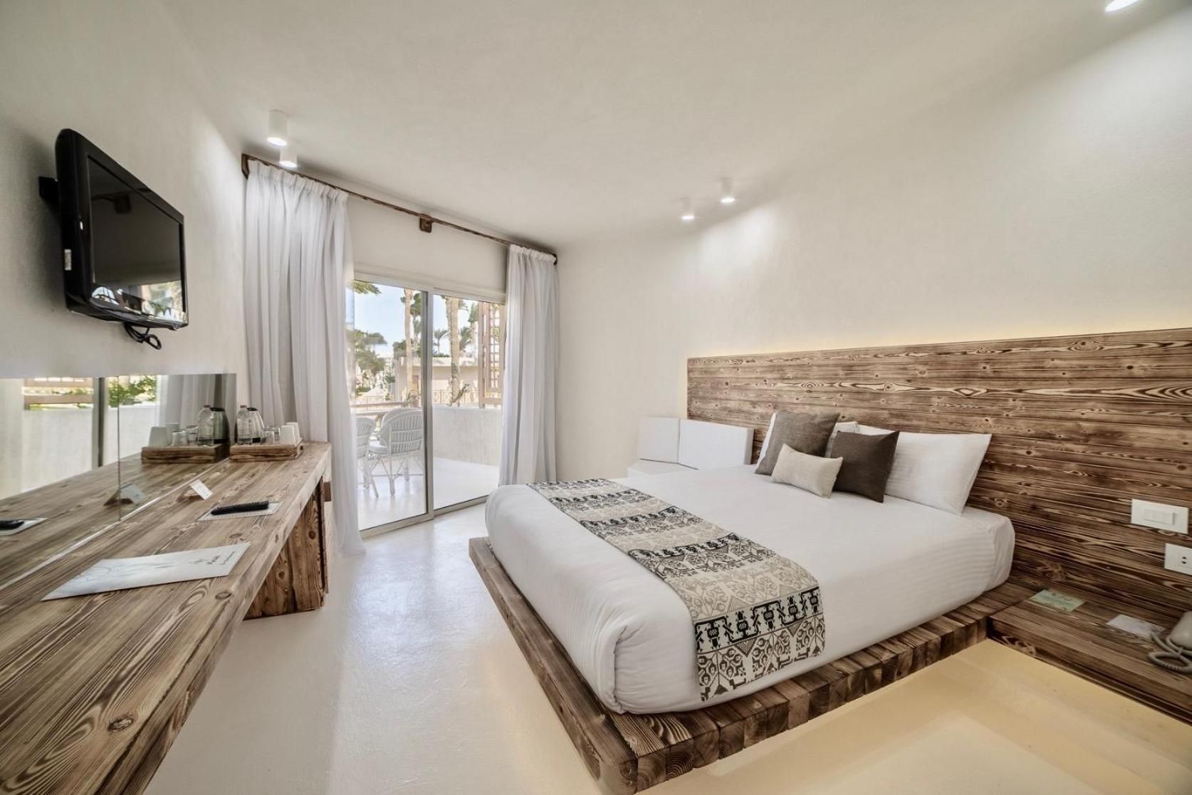 Gypster Room - Egyptian and Residents only