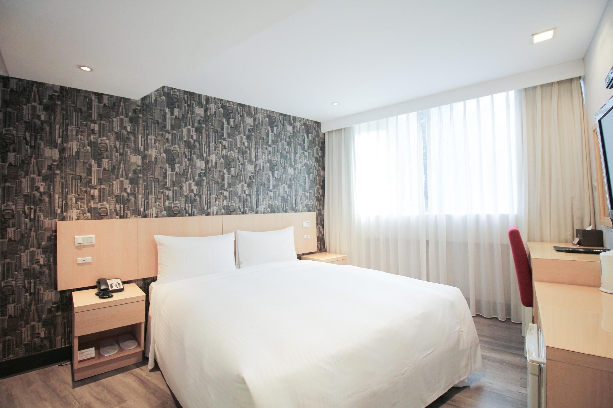 Hotel B Business Double Bed 2