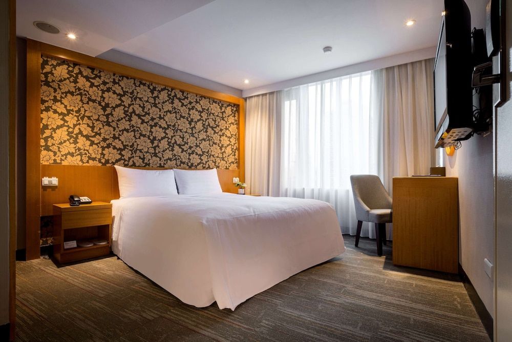undefined Hotel B 3