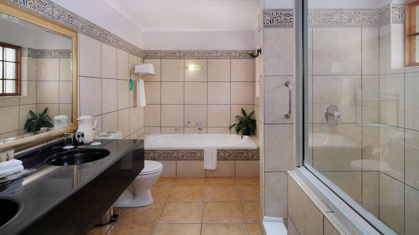 1 Bedroom Presidential Suite, 1 King, Garden view, Balcony