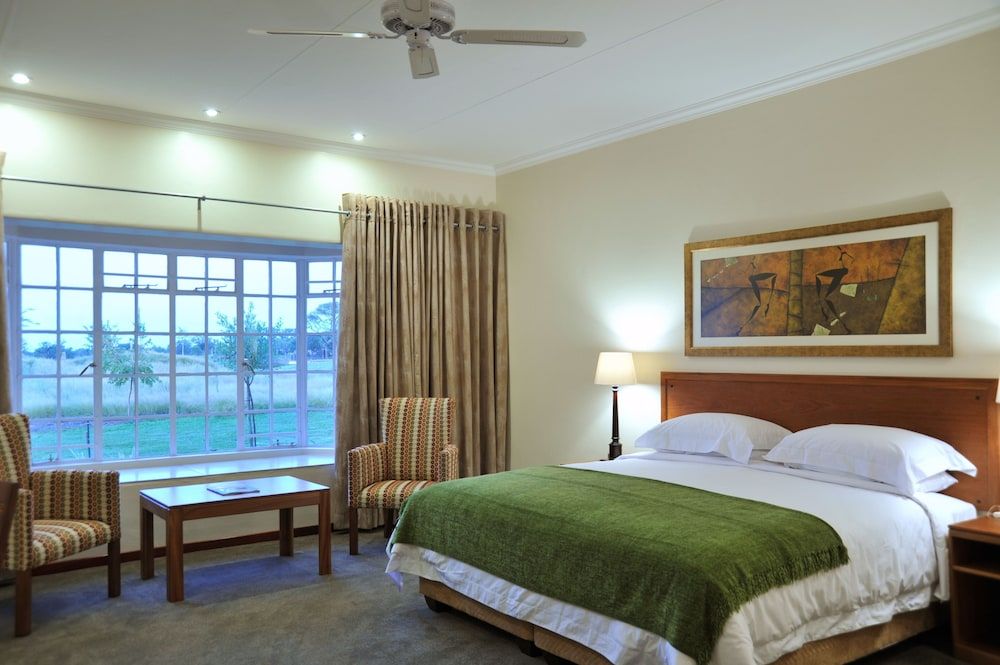 Protea Hotel by Marriott Polokwane Ranch Resort Chalet, 1 Double Bed, Golf View 4