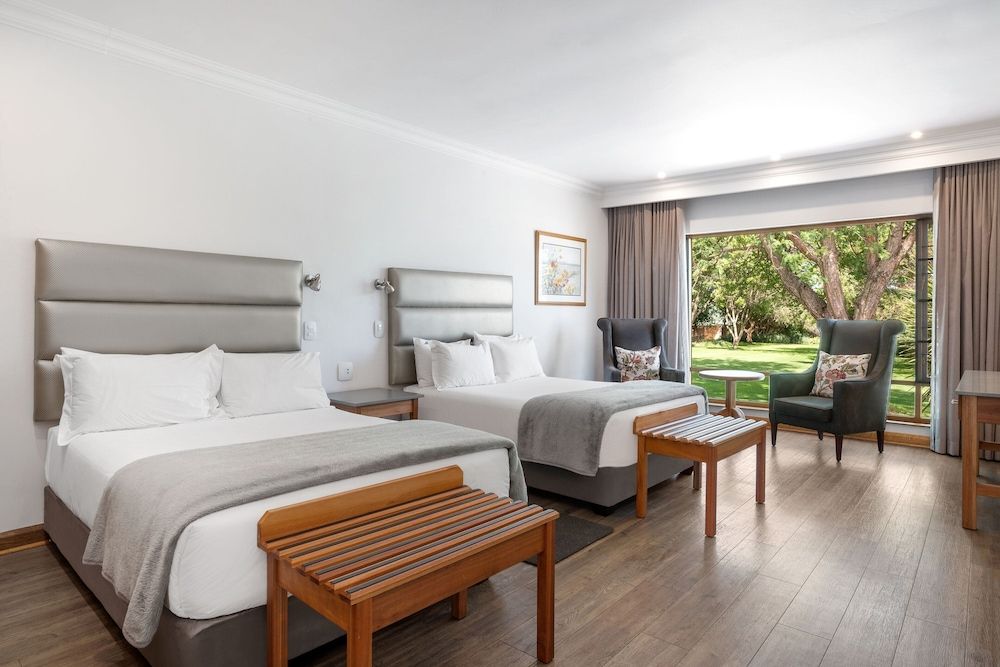Room, 2 Double Beds, Garden View