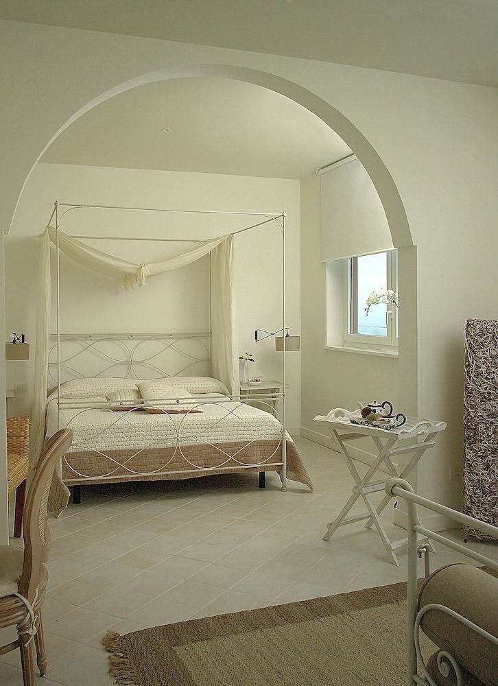 Deluxe Room, 1 Queen Bed, Sea View