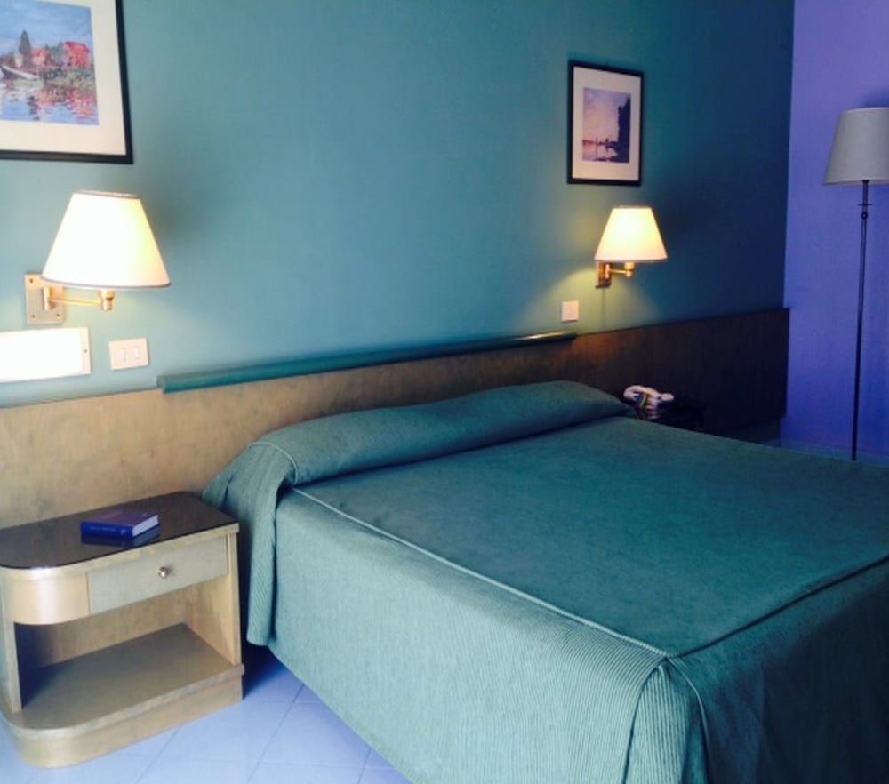 Comfort Room, Balcony, Sea View