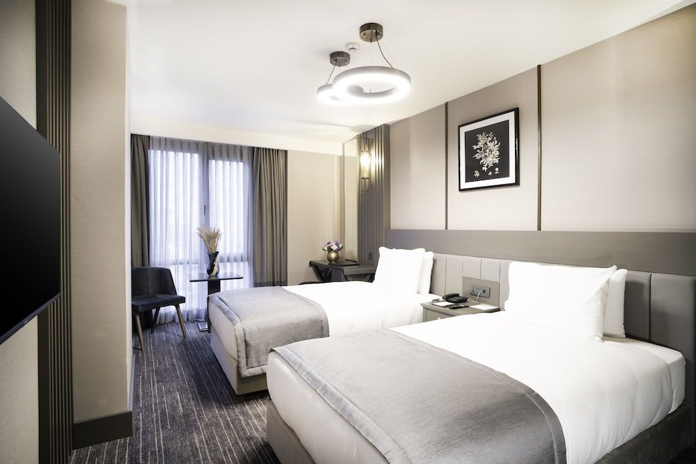 undefined Arts Hotel Taksim 4