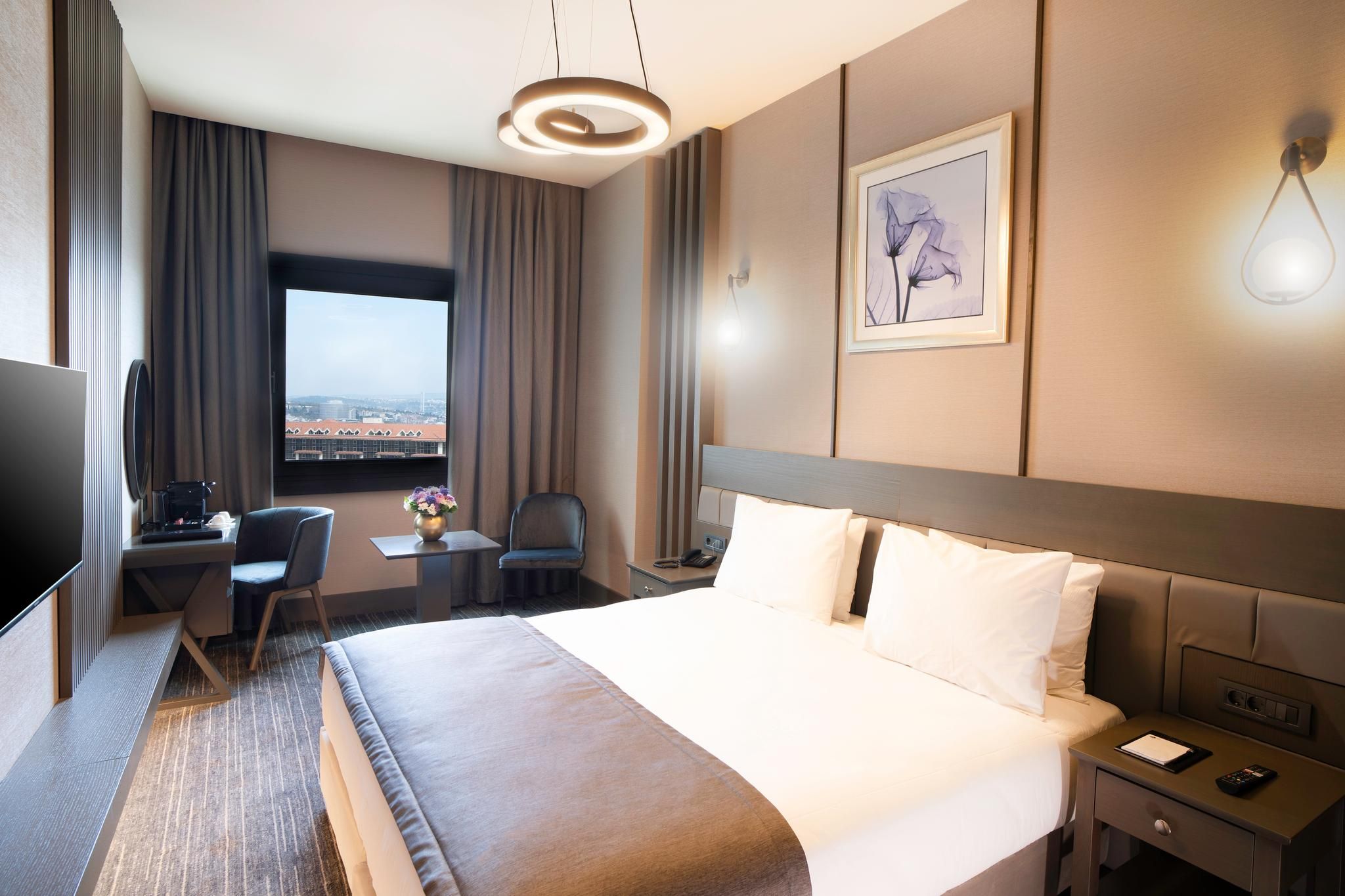 Signature Suite