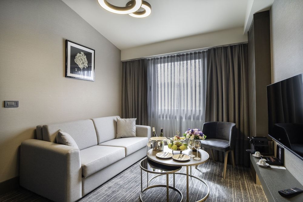 undefined Arts Hotel Taksim 8