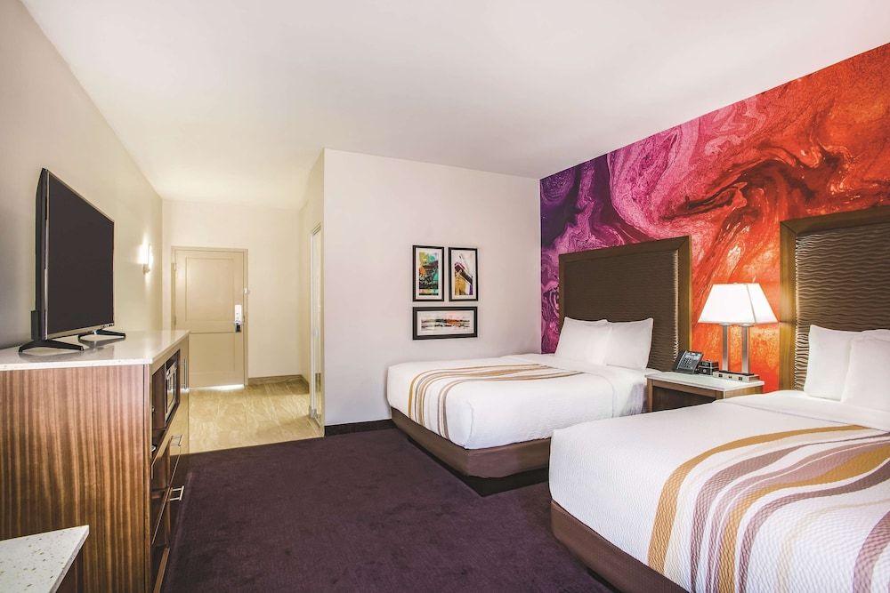 Room, 2 Queen Beds, Non Smoking