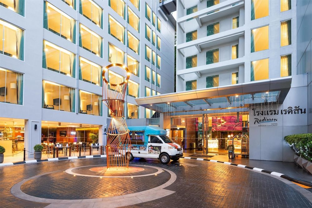 undefined Radisson Suites Bangkok Sukhumvit