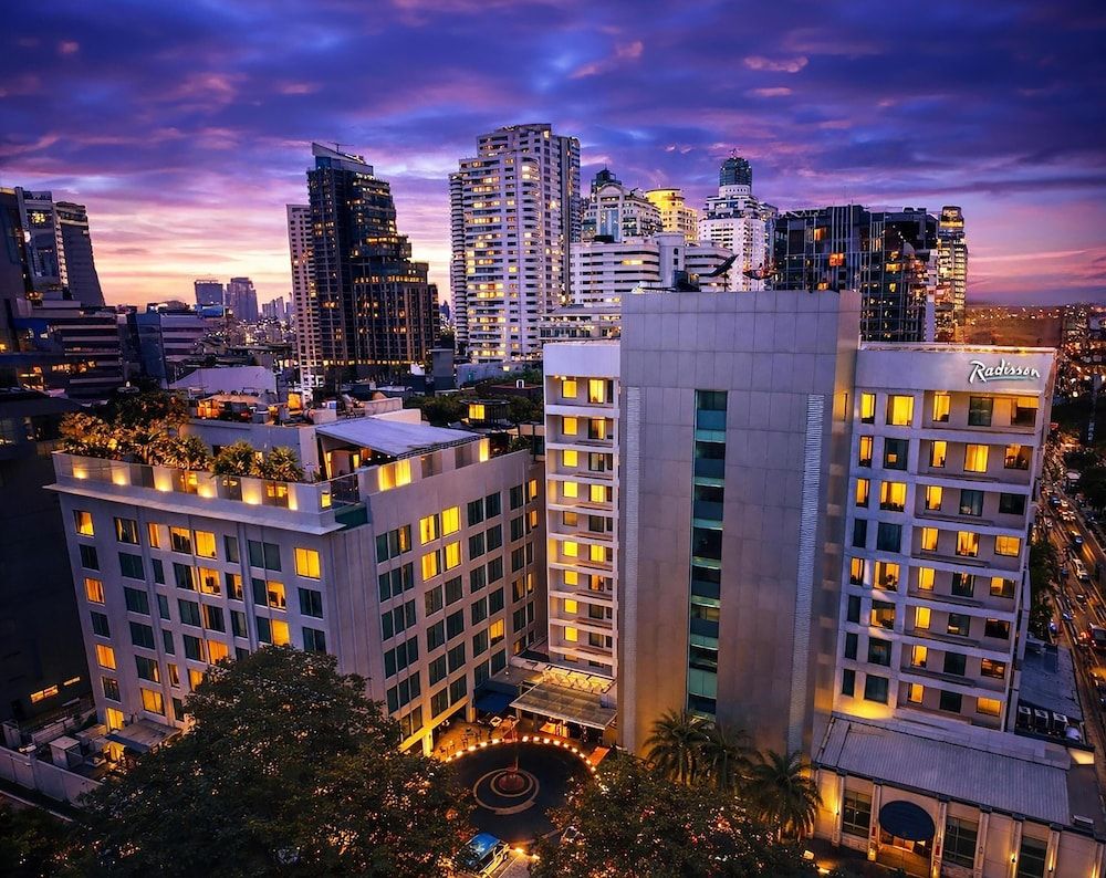 undefined Radisson Suites Bangkok Sukhumvit