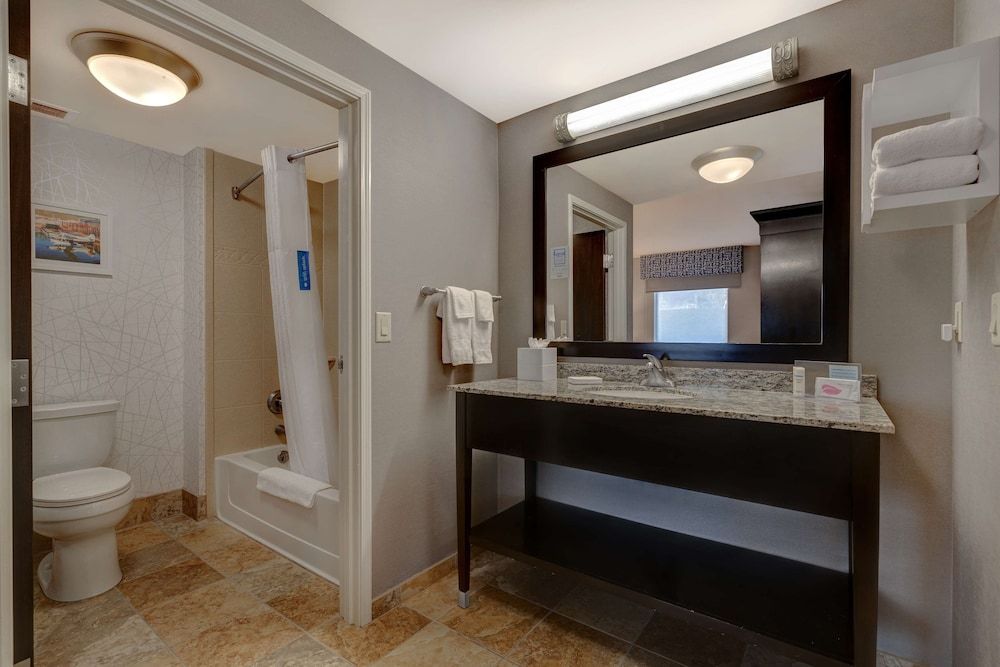 King Studio Suite