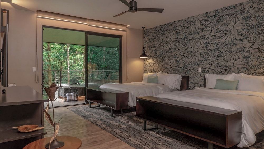 Luxury Suite, 2 Bedrooms, Hot Tub, River View