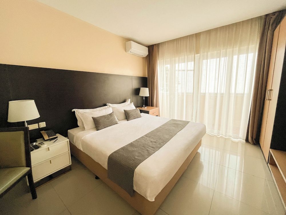 One Bedroom Suite