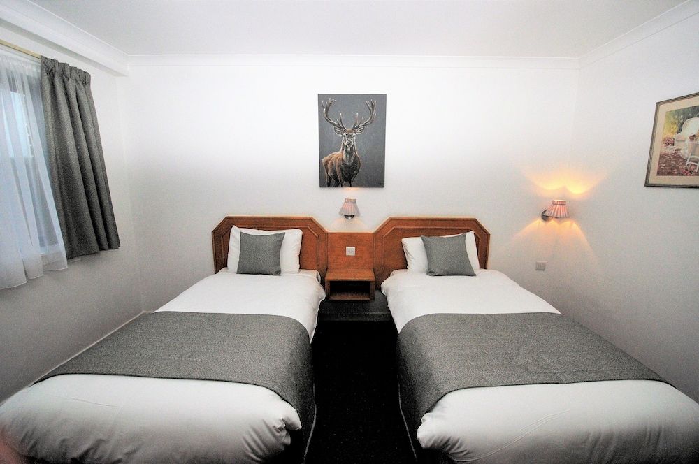 undefined Days Inn by Wyndham Hamilton 6