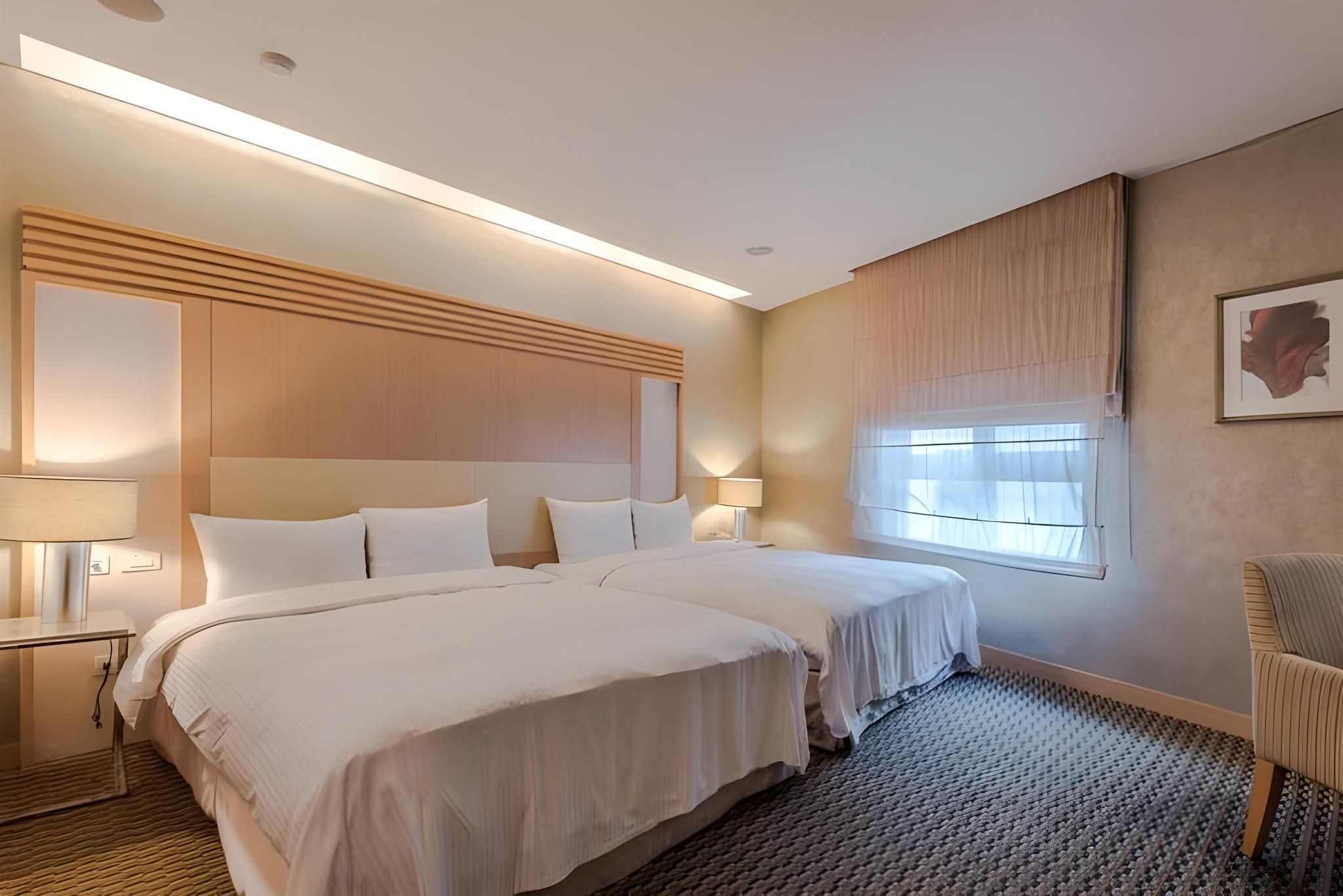 Quad Room