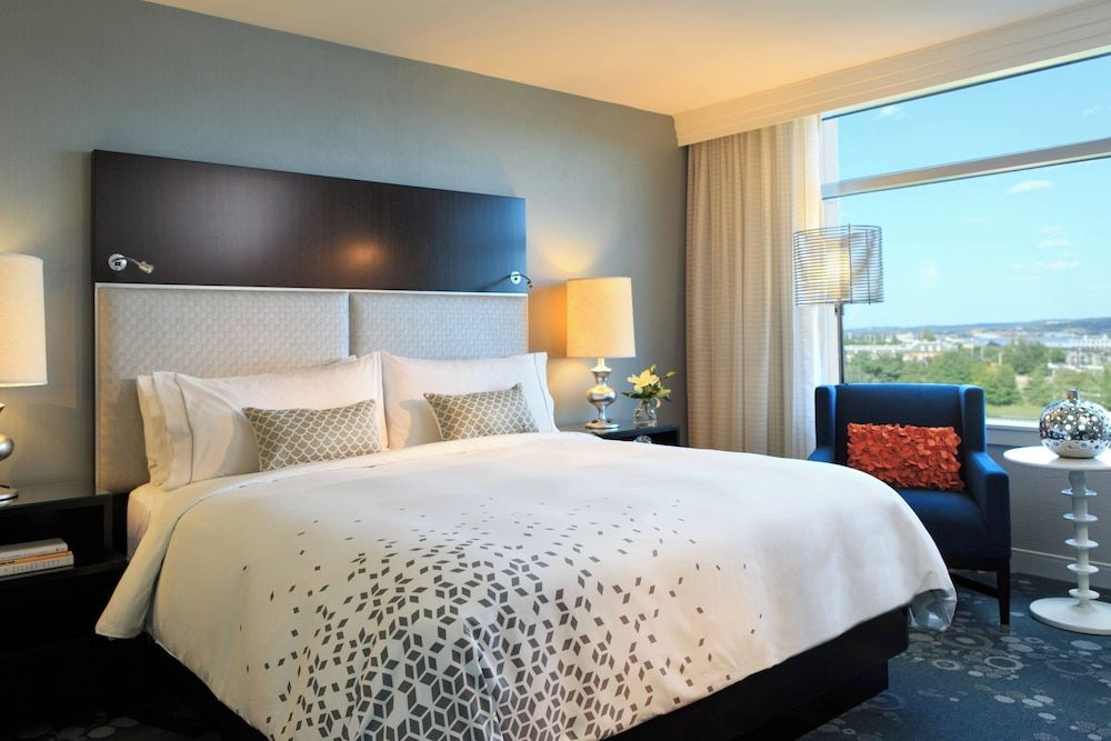 Executive Suite, 1 King Bed, Non Smoking