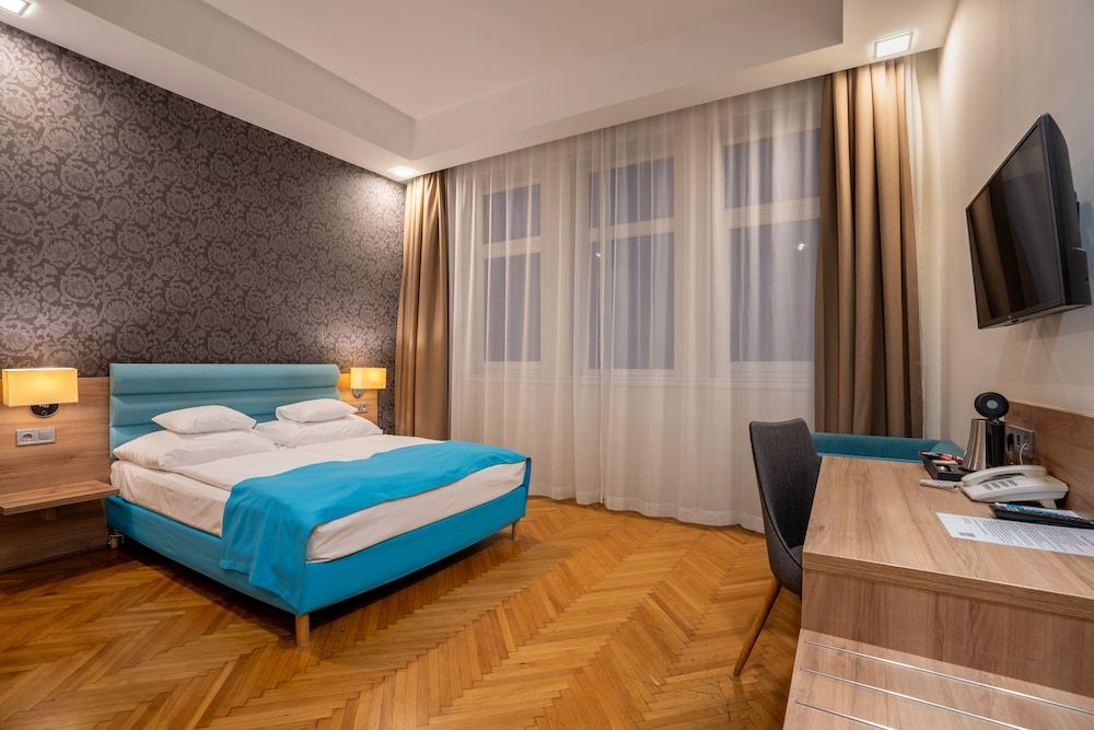 Medos Hotel Superior Double Room, 1 Queen Bed 2