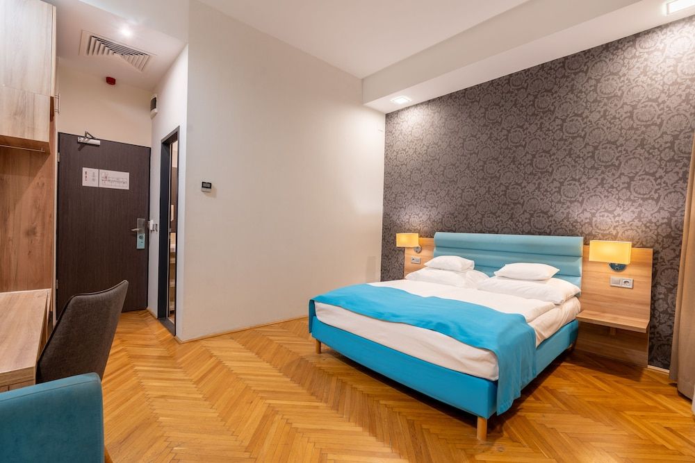 Medos Hotel Superior Double Room, 1 Queen Bed 4