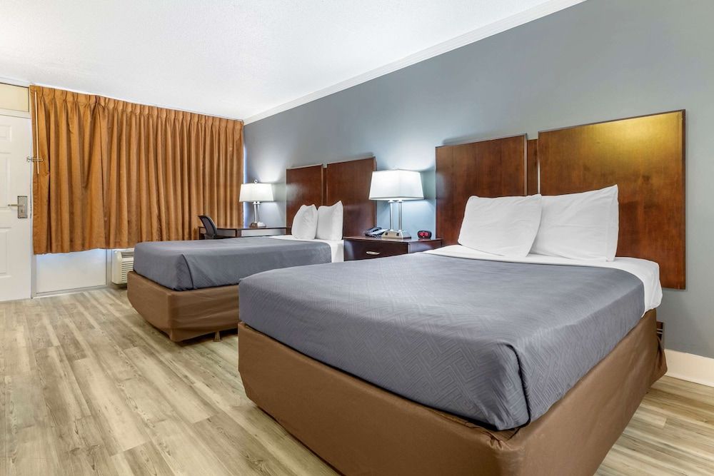 Standard Room, 2 Double Beds, Non Smoking