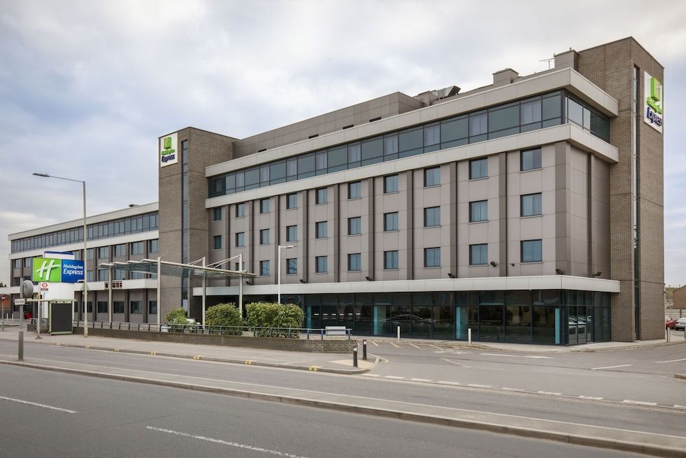 undefined Holiday Inn Express London Heathrow T5 by IHG 3