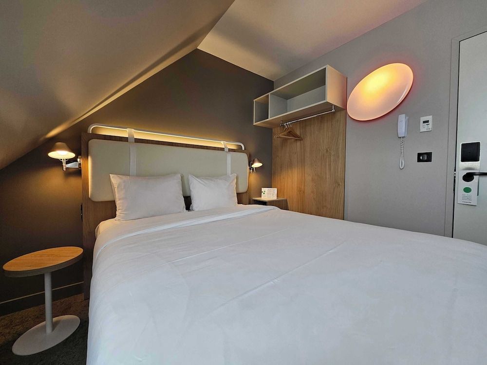 Campanile Caen Centre - Gare Standard Room, 1 Double Bed 4