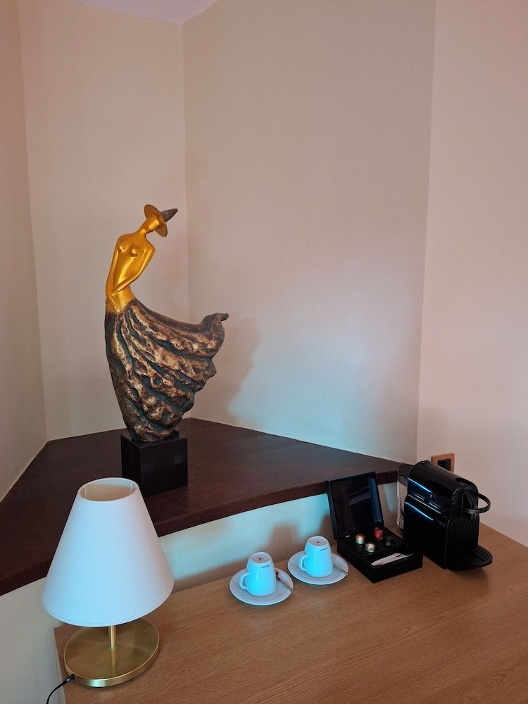 Hôtel La Tour Maje Signature Double Room 7