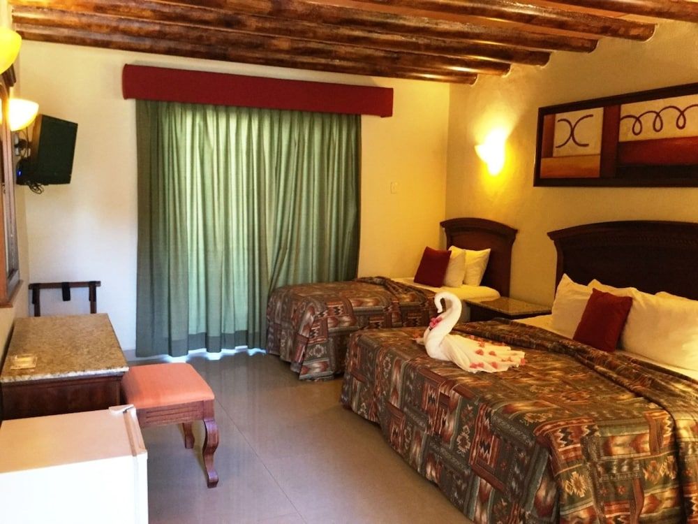 undefined Hotel El Campanario 6