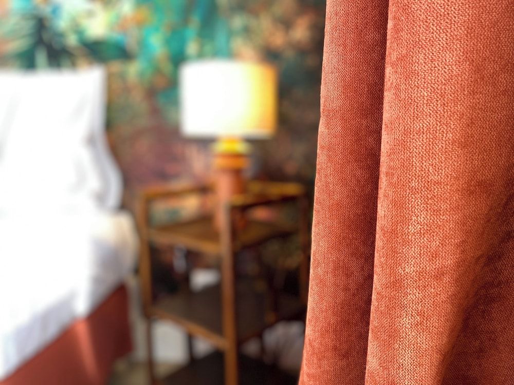 Logis Hôtel Médiéval, Montélimar Nord Premium Triple Room 5