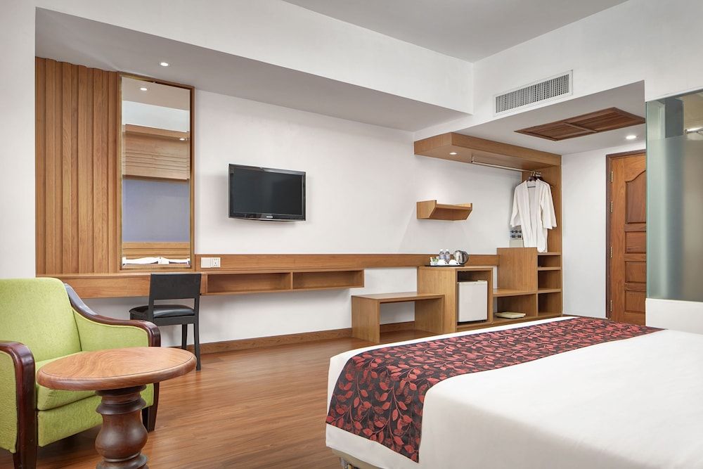 undefined Ohana Phnom Penh Palace Hotel 7