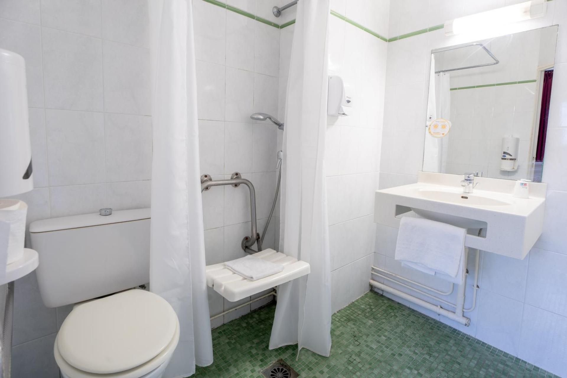 Standard Room - 1 Single Bed