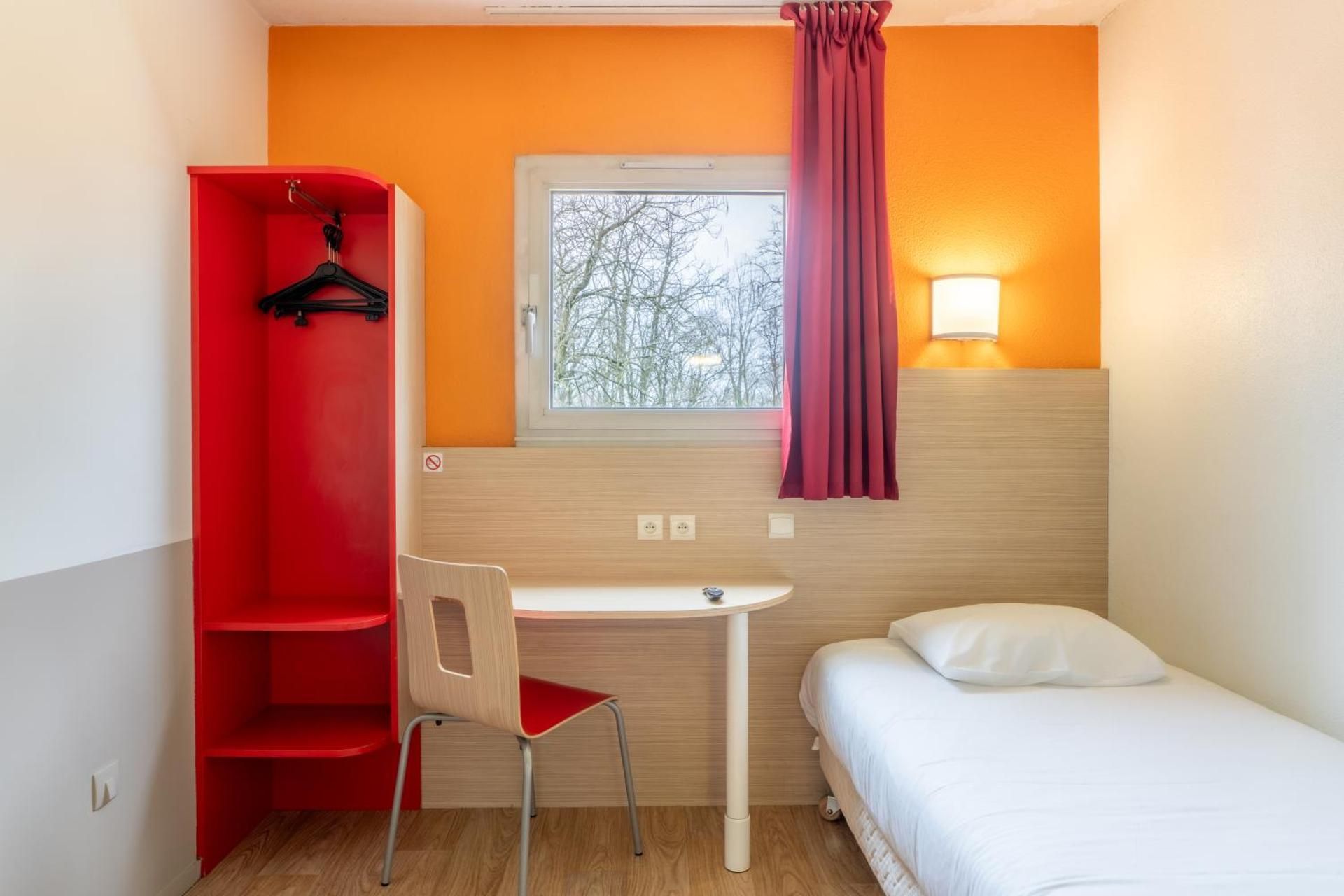 Standard Room - 1 Single Bed