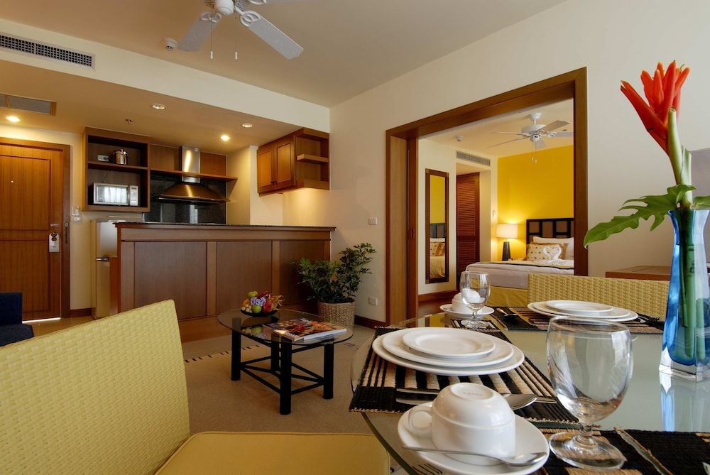 undefined Laguna Holiday Club Phuket Resort 6