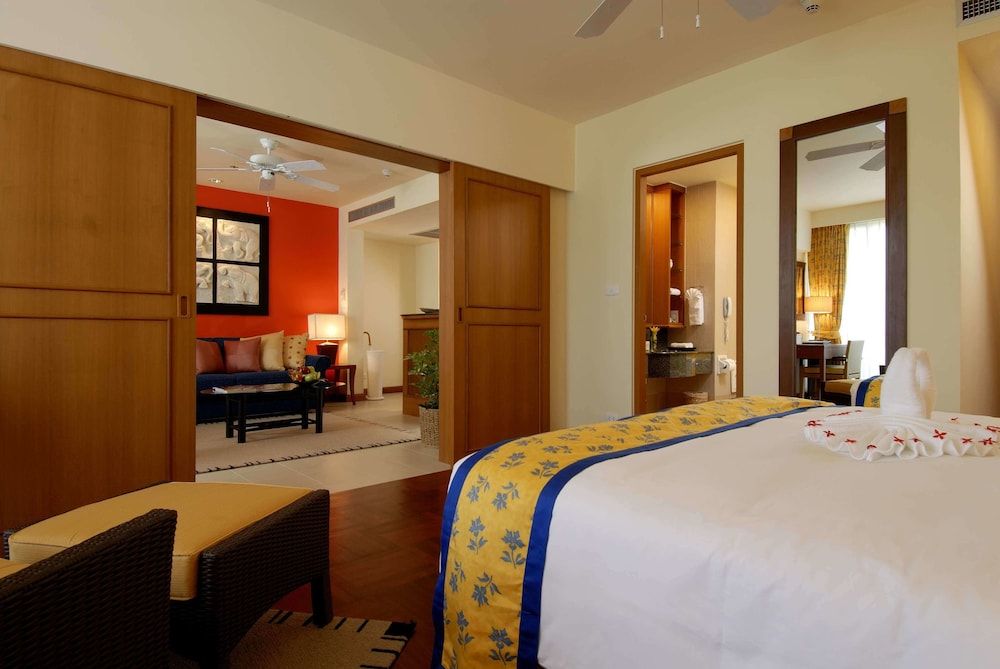 undefined Laguna Holiday Club Phuket Resort 8