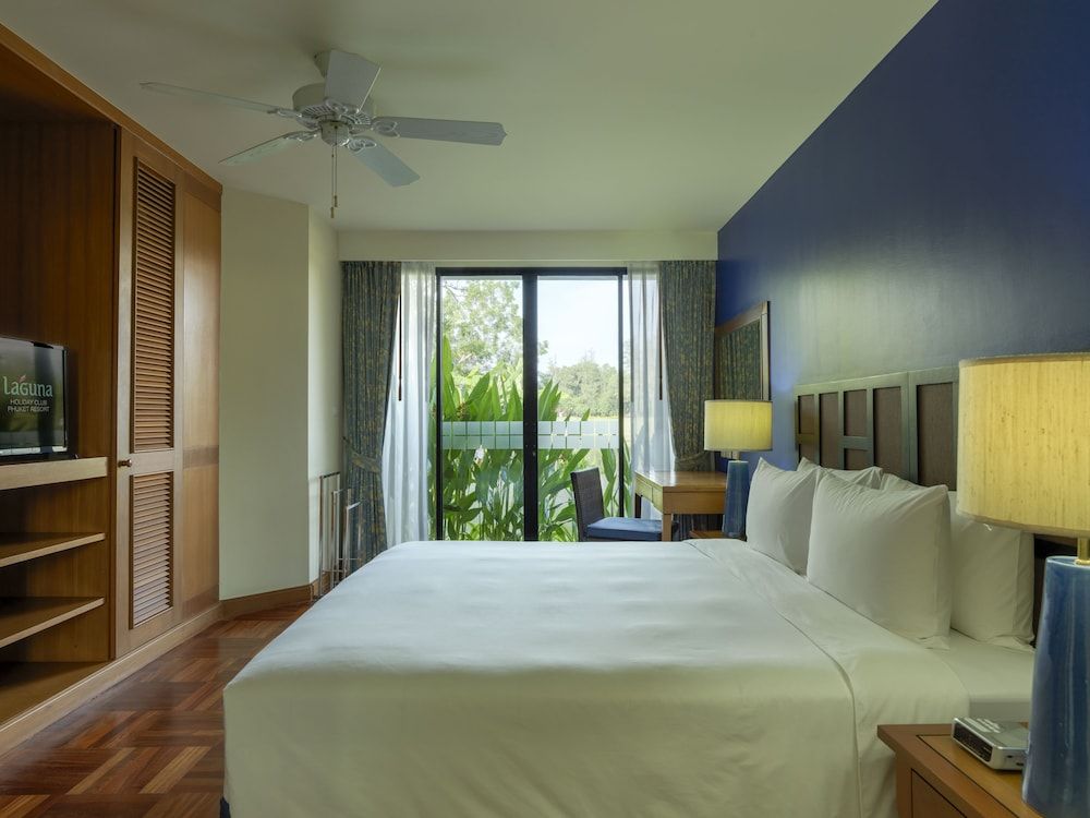 Laguna Holiday Club Phuket Resort Suite, 1 Bedroom, Kitchenette 5
