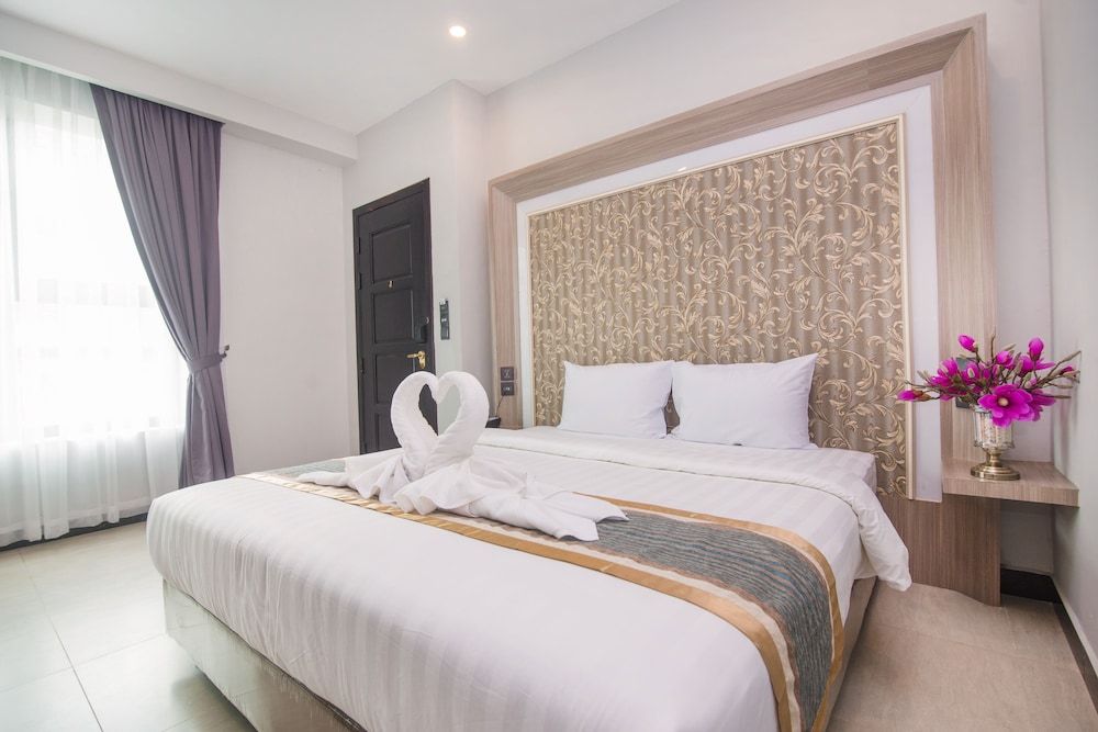 New York Hotel Superior Double Room 2