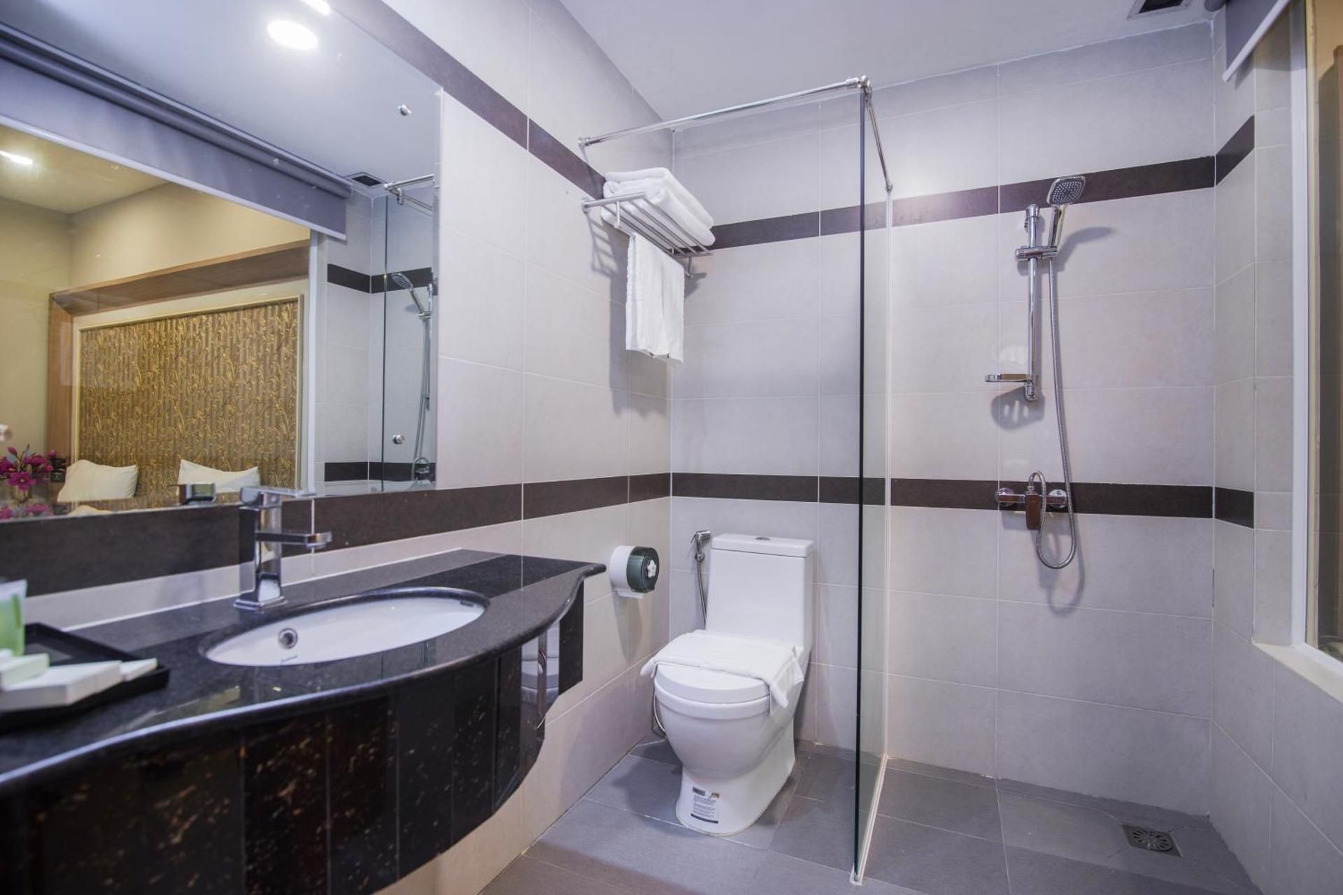 undefined New York Hotel 7