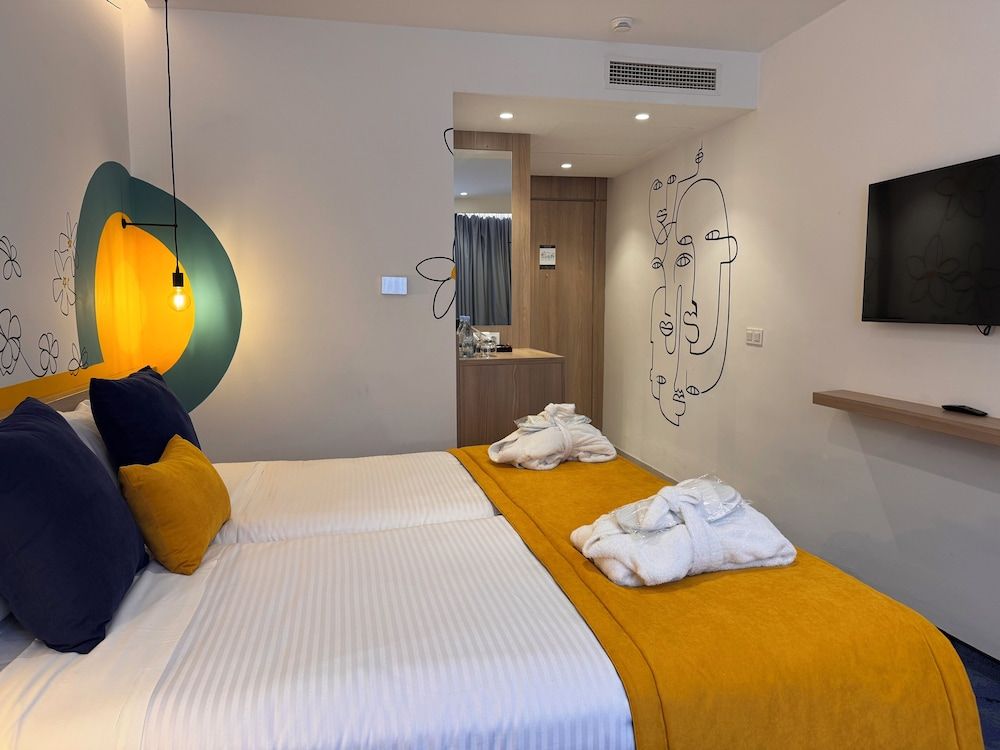 Exclusive Triple Room