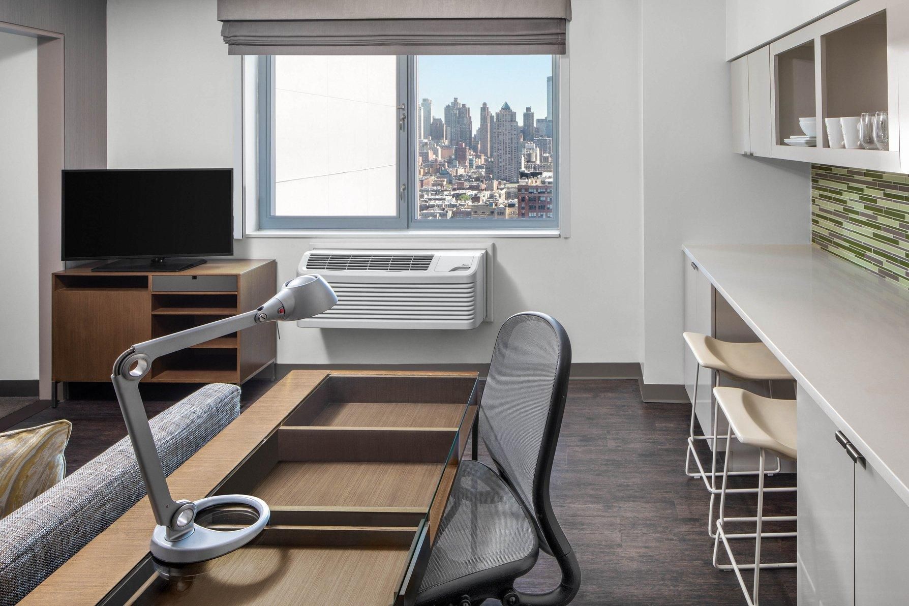 undefined Element New York Times Square West 7