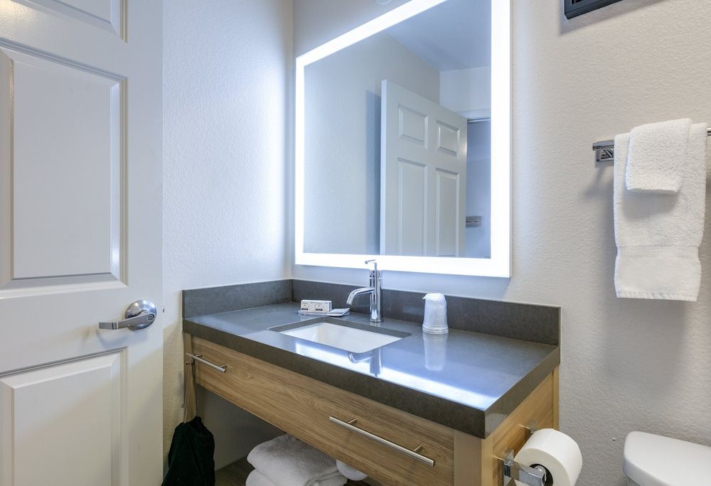 Studio Suite, 1 Queen Bed, Accessible (Mobility Accessible)