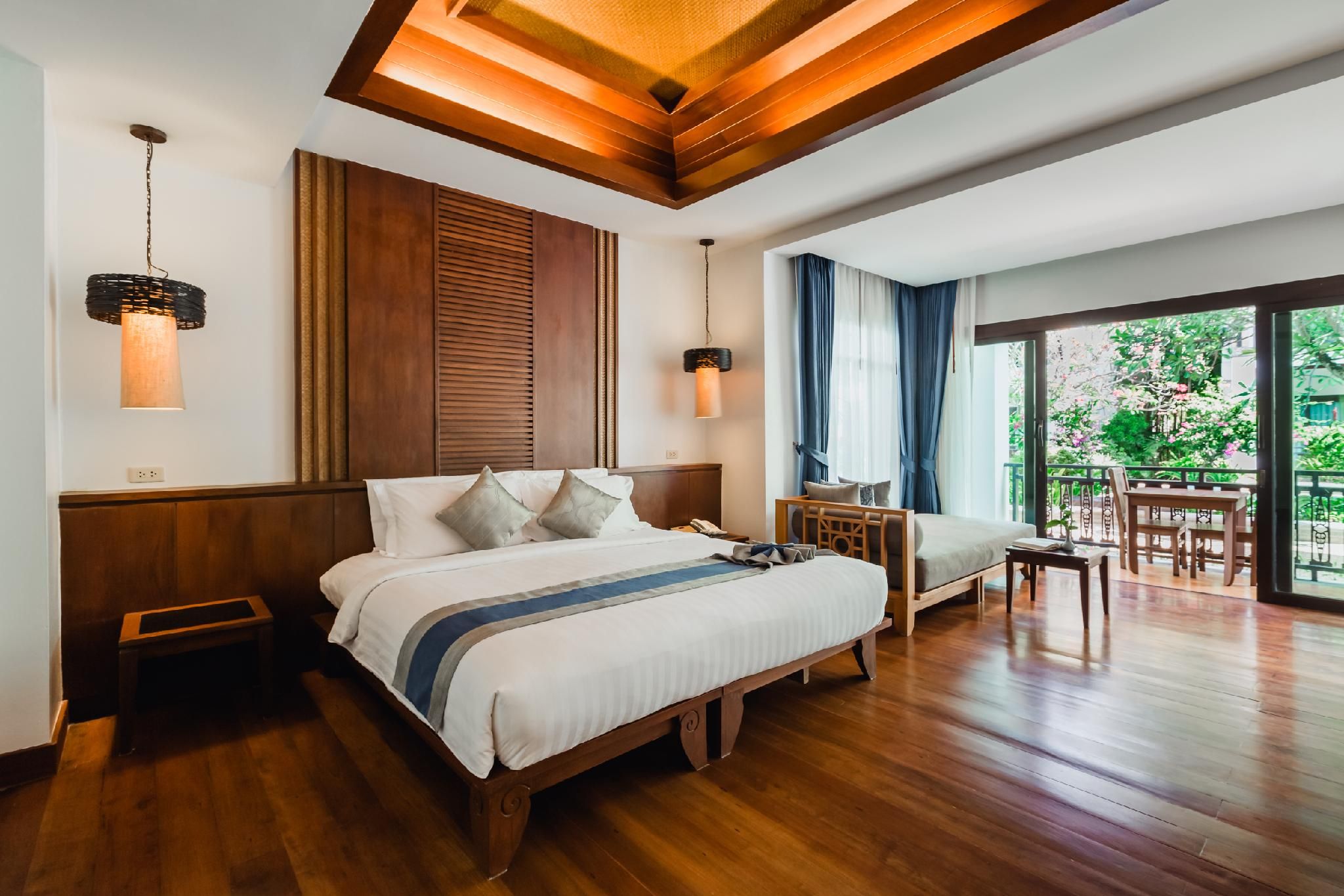 Railay Village Resort & Spa Deluxe Pool Side