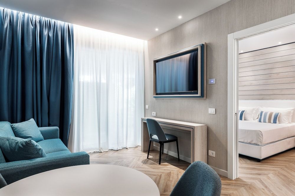 undefined Hotel Tirrenia 4