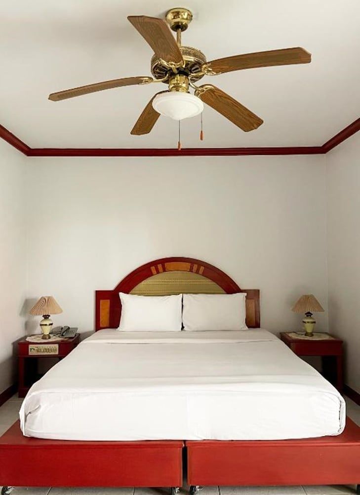 undefined Patong Palace Hotel