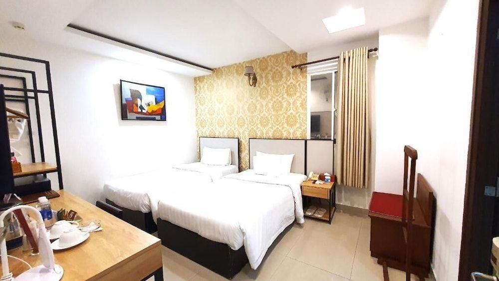 undefined A25 Hotel - 29 Bui Thi Xuan 10