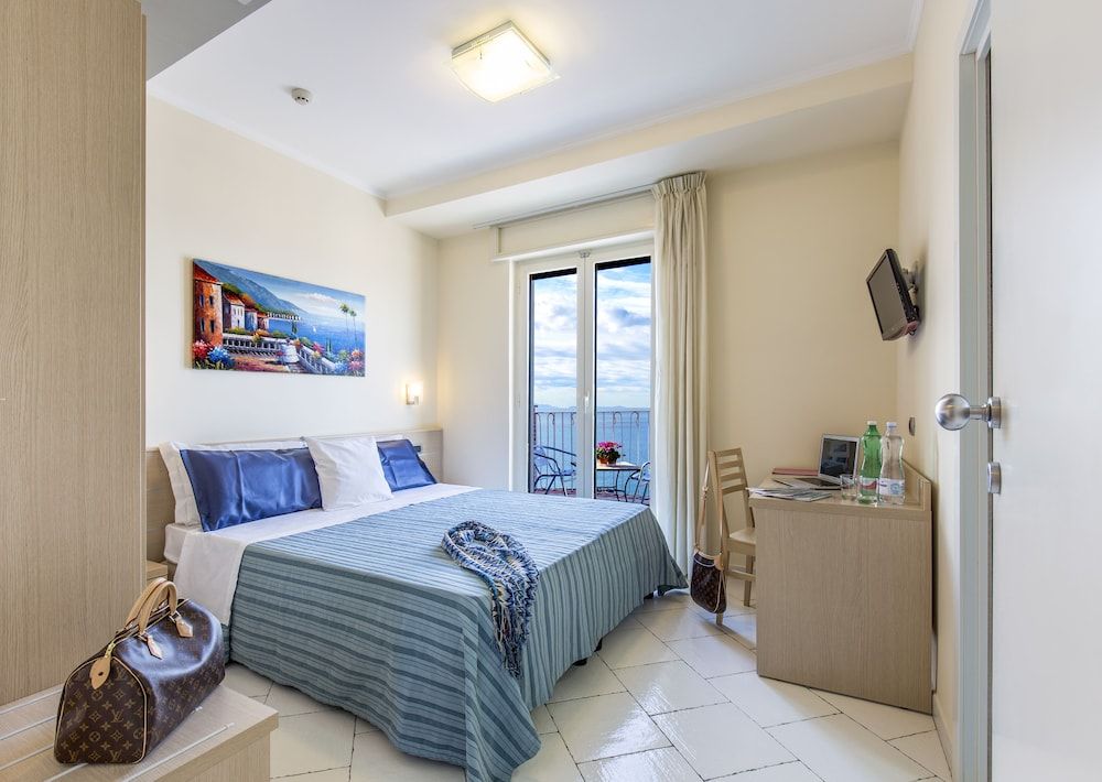 Deluxe Double or Twin Room, Sea View (sea view parking included)