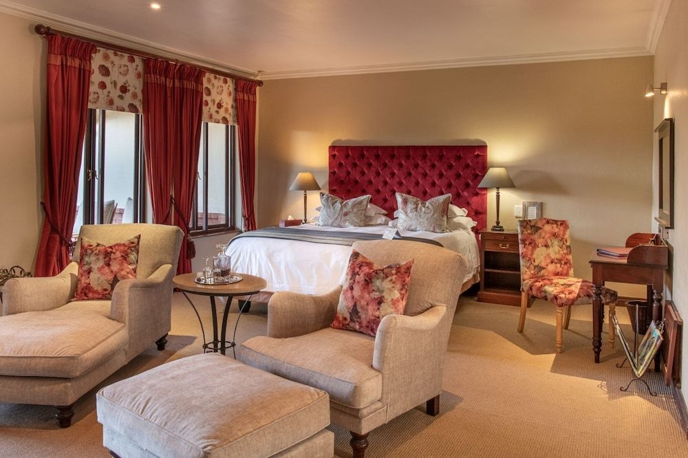 Oliver's Restaurant & Lodge Luxury Room