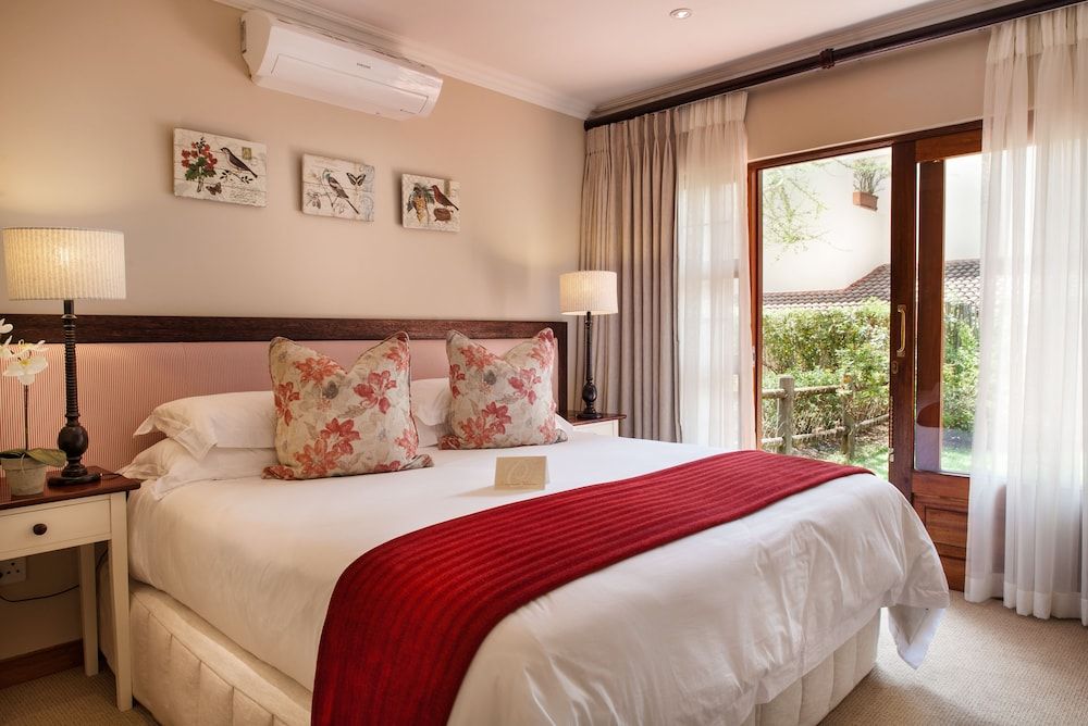 Oliver's Restaurant & Lodge Luxury Family House