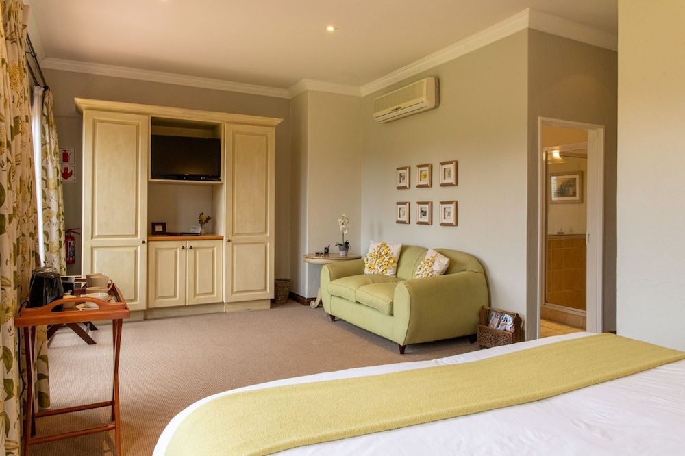 Exclusive Standard Room (King/Twin)