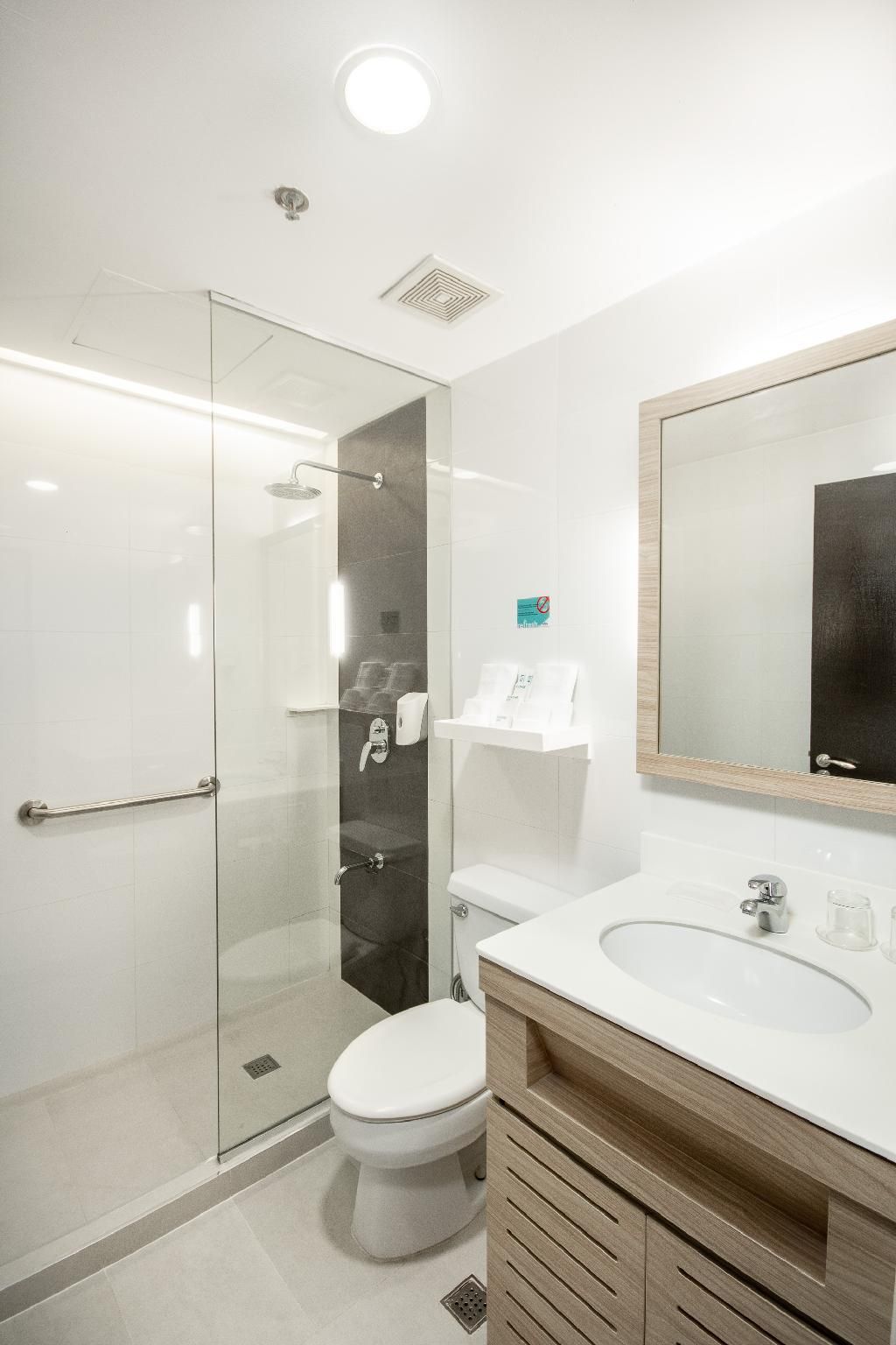 2 Queen Beds, City View, Non-Smoking